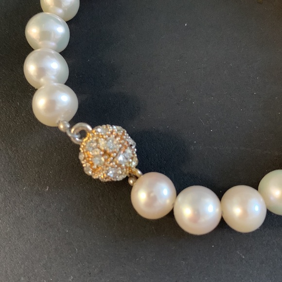 Genuine Pearl and crystal bracelet. Closure zircon round - Picture 2 of 3